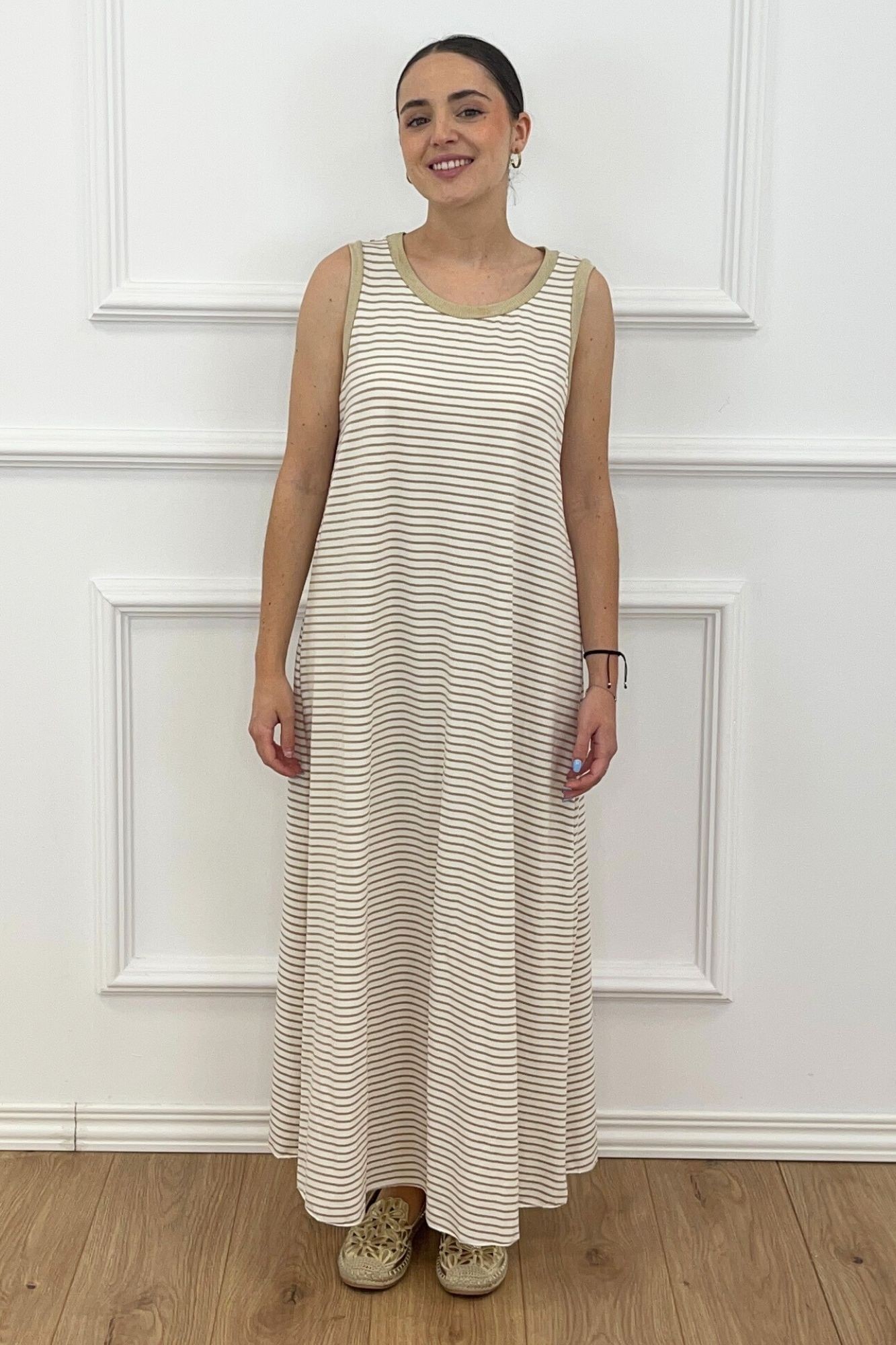 VESTIDO NAVY ABERTURAS BEIGE